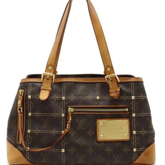 $3 Start on Luxury bags wallet and scarf. 10/06/25 - Picture 2 of 4